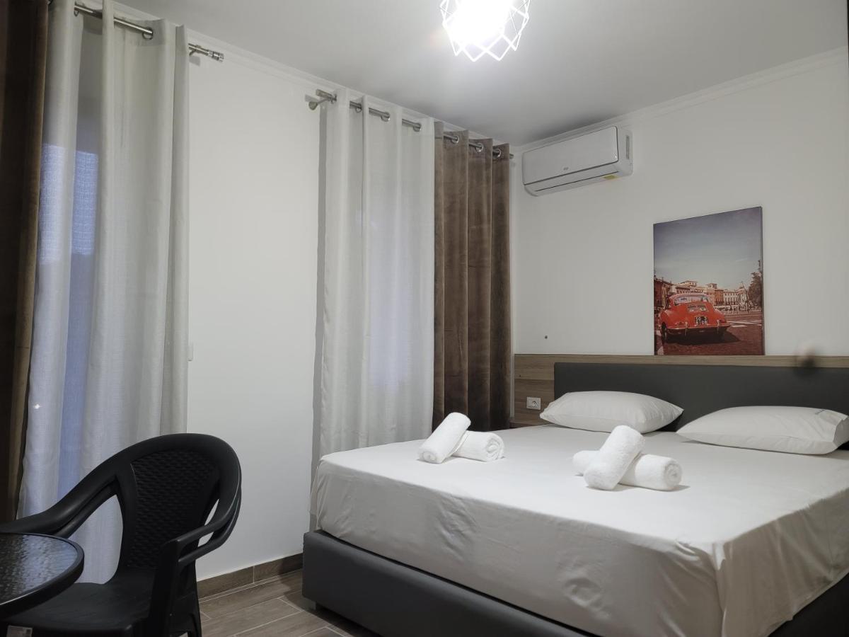 G&K Garden Hotel Берат Экстерьер фото